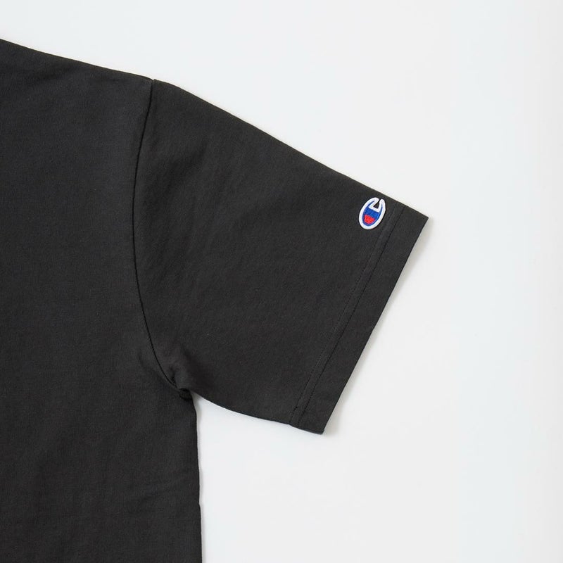 チャンピオンの定番モデルのアメリカ製T-1011、無地のブラックが入荷