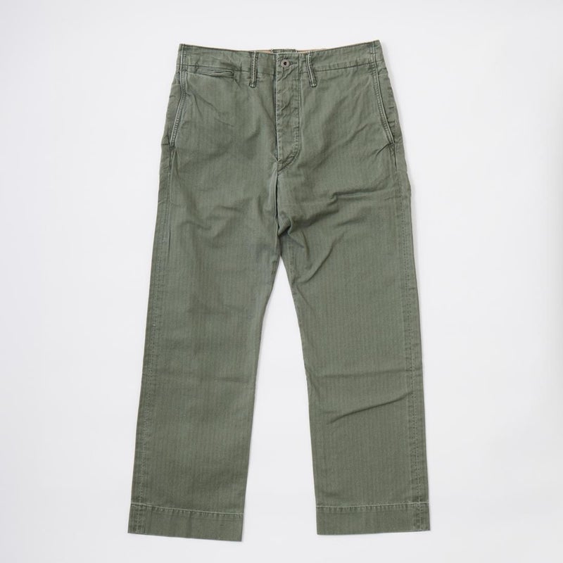 RRL(ﾀﾞﾌﾞﾙｱｰﾙｴﾙ)で定番モデルとなっているチノパンツ