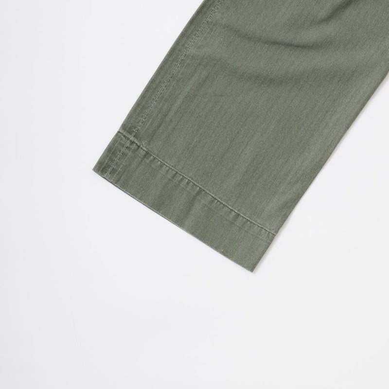 RRL(ﾀﾞﾌﾞﾙｱｰﾙｴﾙ)で定番モデルとなっているチノパンツ