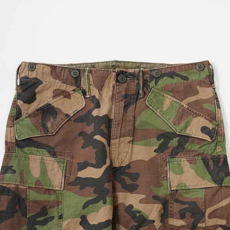 RRL(ﾀﾞﾌﾞﾙｱｰﾙｴﾙ)で定番モデルとなっている迷彩柄カーゴパンツの裾