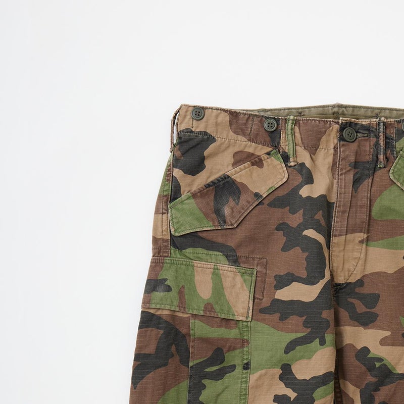 RRL(ﾀﾞﾌﾞﾙｱｰﾙｴﾙ)で定番モデルとなっている迷彩柄カーゴパンツ