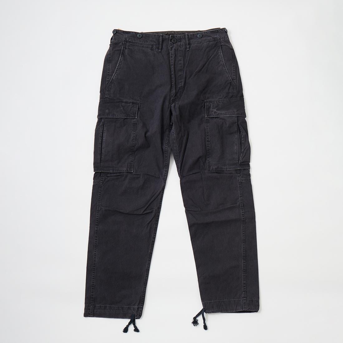RRL(ﾀﾞﾌﾞﾙｱｰﾙｴﾙ)で定番モデルとなっているカーゴパンツ