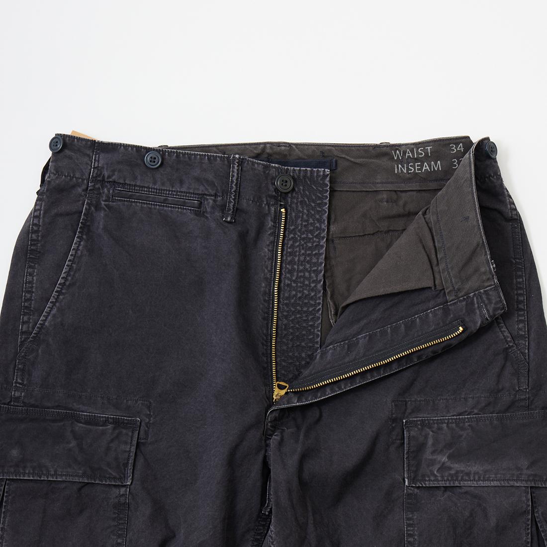 RRL(ﾀﾞﾌﾞﾙｱｰﾙｴﾙ)で定番モデルとなっているカーゴパンツのジップフライ