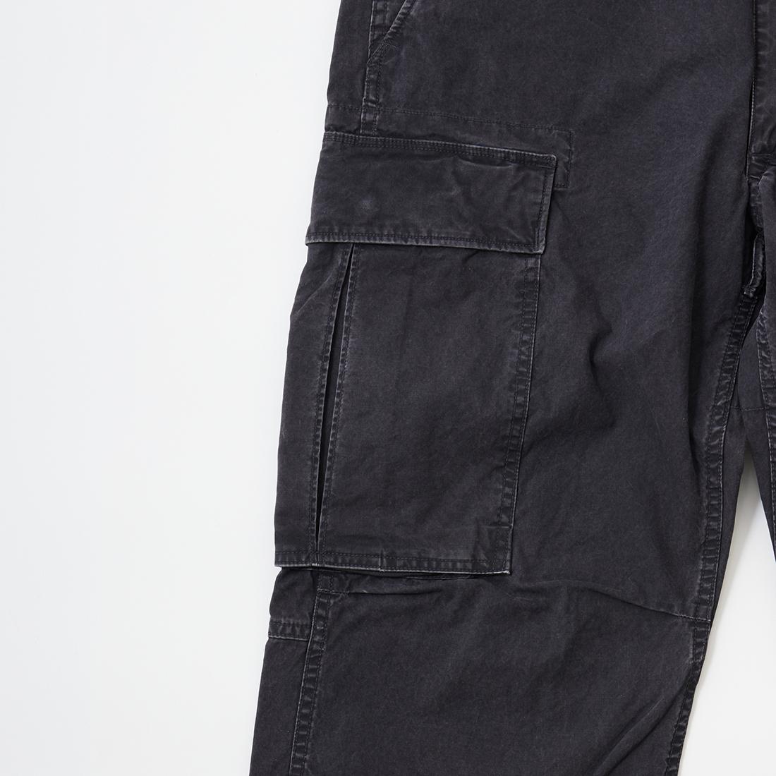 RRL(ﾀﾞﾌﾞﾙｱｰﾙｴﾙ)で定番モデルとなっているカーゴパンツ