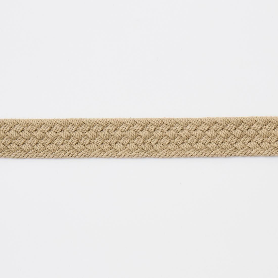 コットンキャンバスを使用した編み込み模様が特徴的なベルト