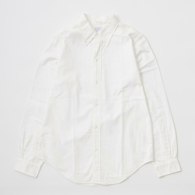 ﾘｿﾞﾙﾄﾃﾞｻﾞｲﾅｰ林さん監修、ﾌｧｰｲｰｽﾄﾏﾆｭﾌｧｸﾁｬﾘﾝｸﾞのｵｯｸｽﾌｫｰﾄﾞﾎﾞﾀﾝﾀﾞｳﾝｼｬﾂ ﾎﾜｲﾄｶﾗｰ