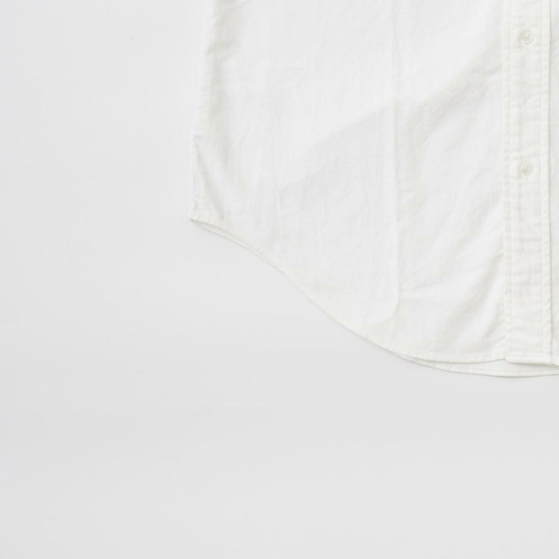 ﾘｿﾞﾙﾄﾃﾞｻﾞｲﾅｰ林さん監修、ﾌｧｰｲｰｽﾄﾏﾆｭﾌｧｸﾁｬﾘﾝｸﾞのﾎﾞﾀﾝﾀﾞｳﾝ襟 ﾎﾜｲﾄｶﾗｰ