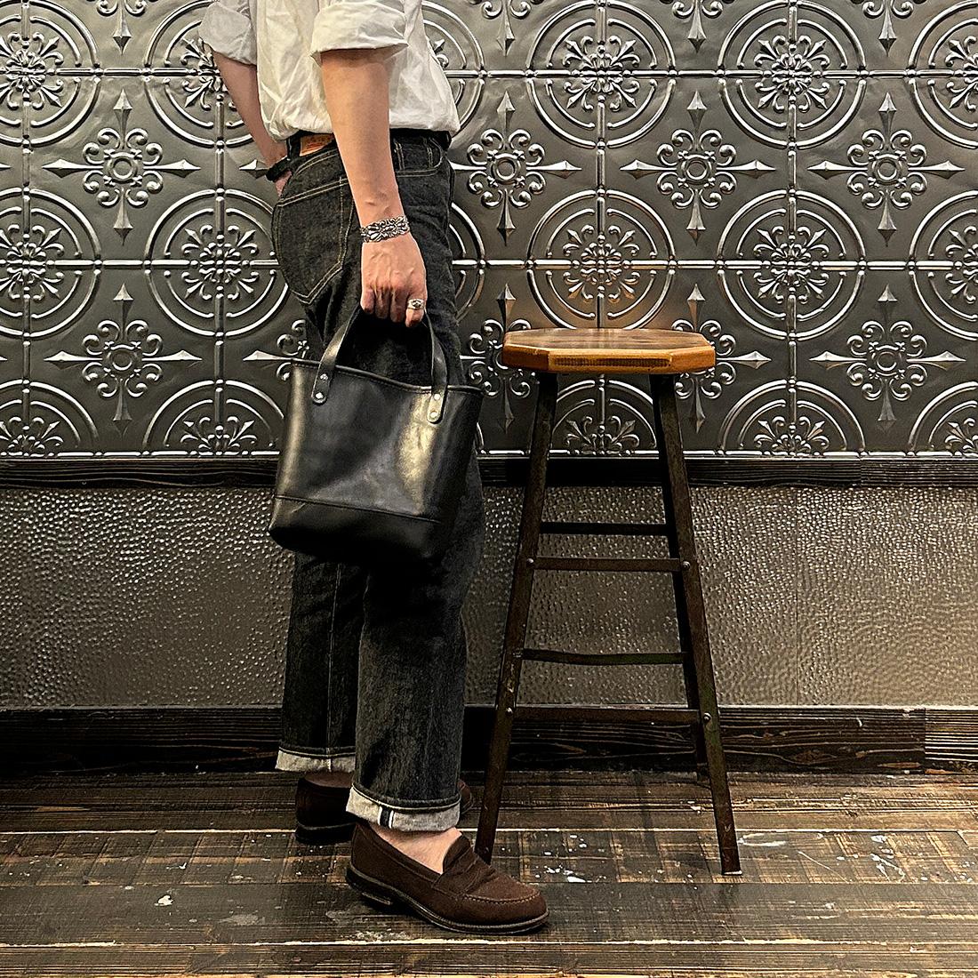HERITAGE LEATHER (ヘリテイジレザー) エクスプローラー別注 レザー
