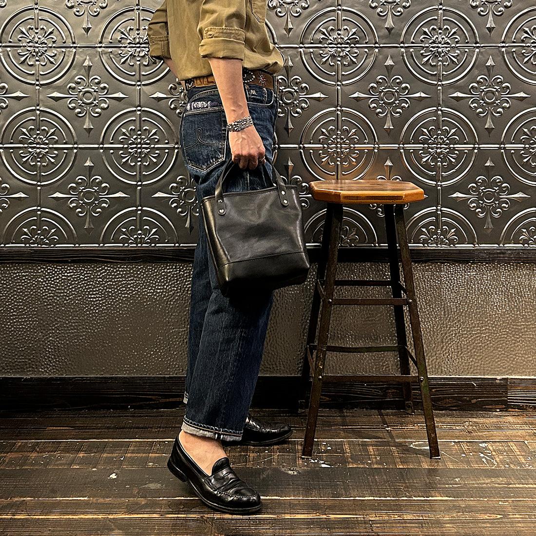 HERITAGE LEATHER (ヘリテイジレザー) エクスプローラー別注 レザー